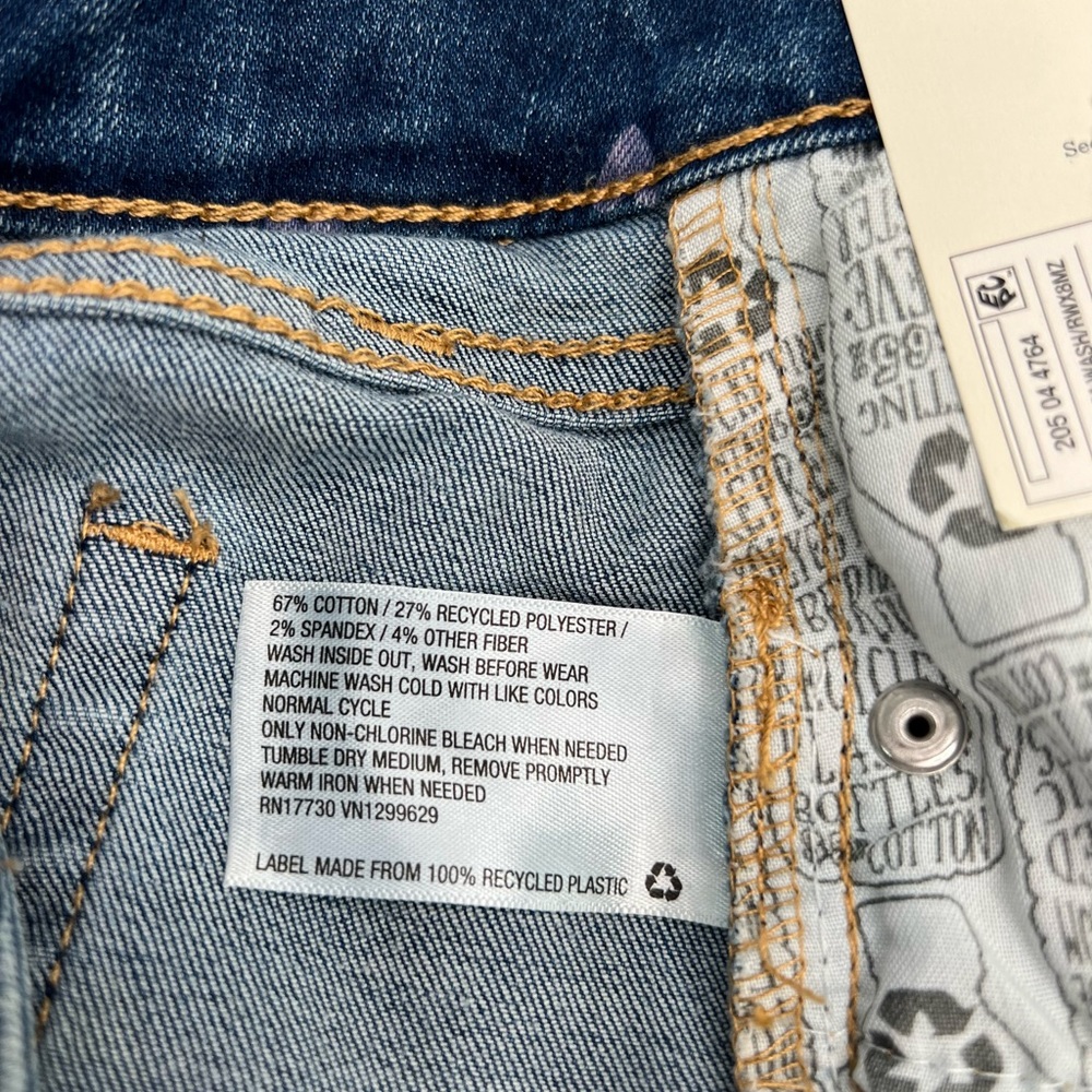 Girls' Heart Printed Jean Shorts - Cat & Jack™ Medium Wash - Picture 6 of 10